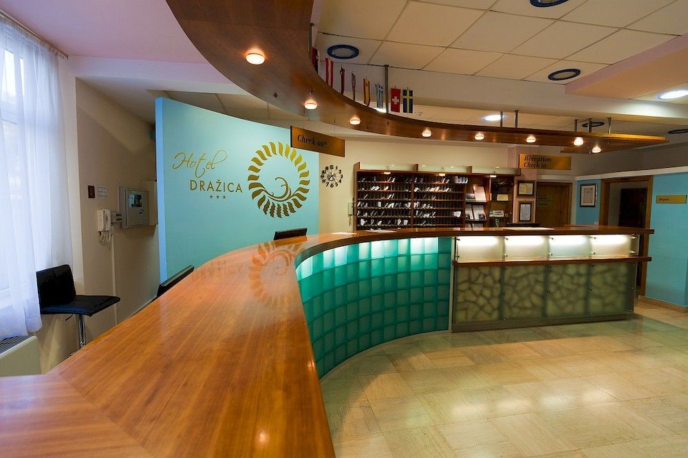 Villa Tamaris - Hotel Resort Drazica Krk Town Extérieur photo
