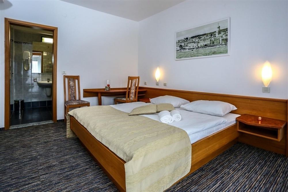 Villa Tamaris - Hotel Resort Drazica Krk Town Extérieur photo