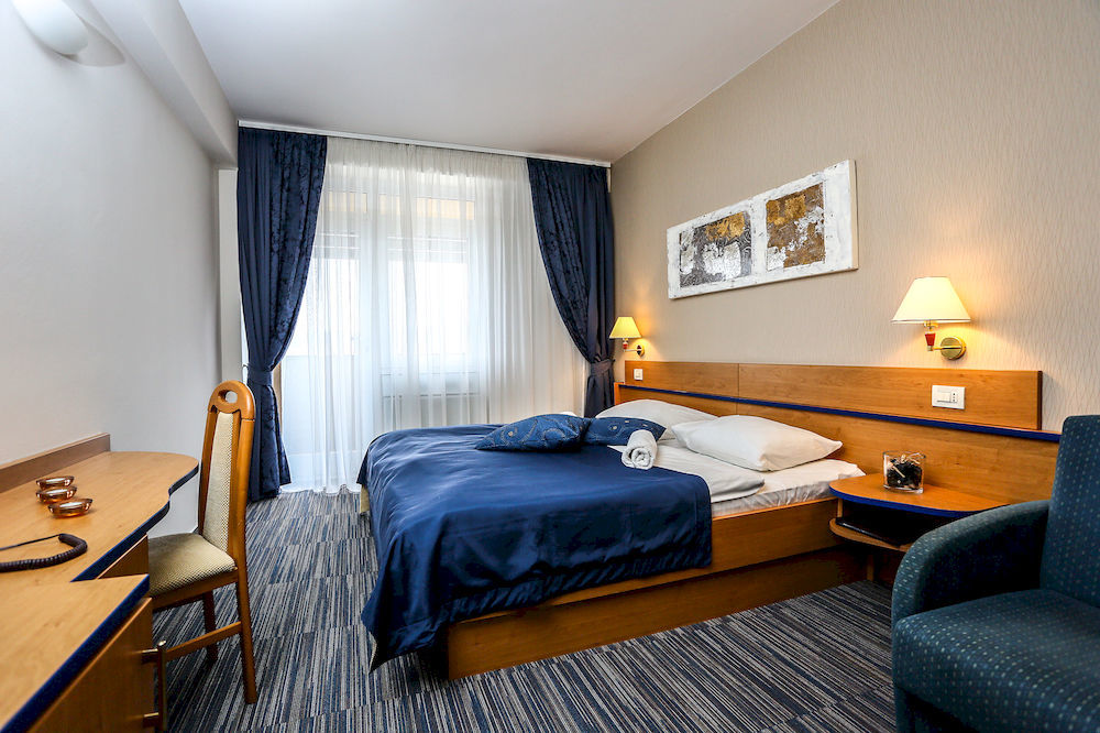 Villa Tamaris - Hotel Resort Drazica Krk Town Extérieur photo